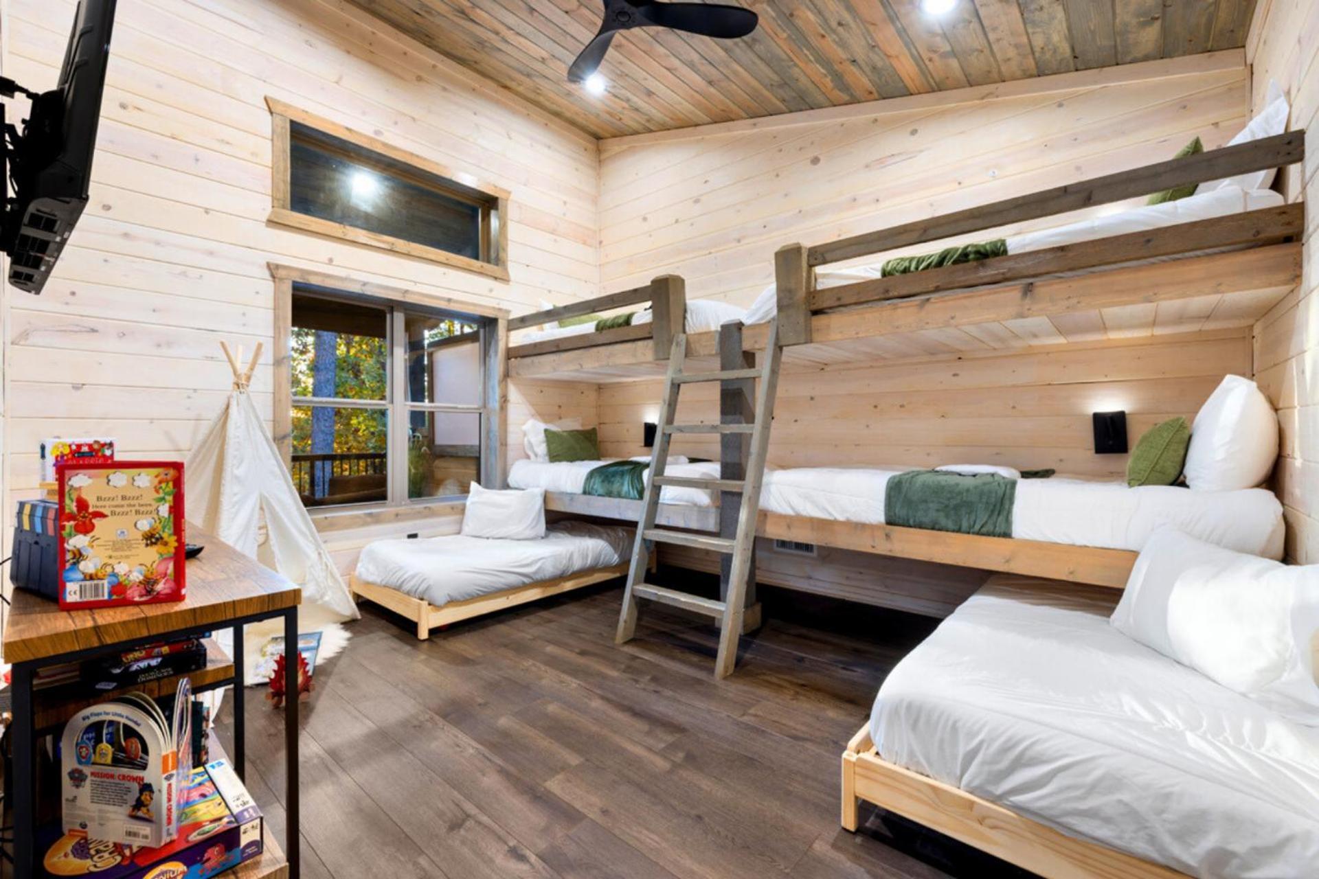 Lux,Hot Tub,Atv,Hiking,Pickleball,Firepit,Arcade Broken Bow Ngoại thất bức ảnh